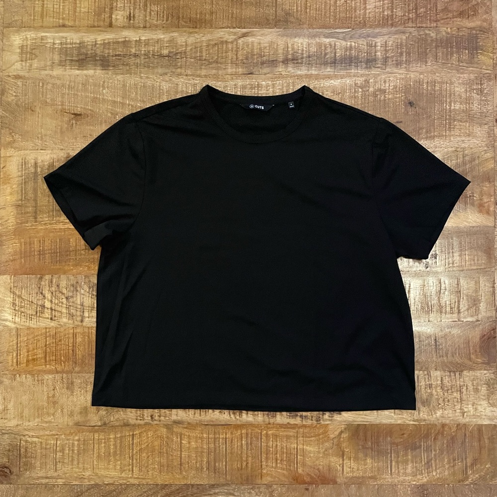 Cuts Almost Cropped Tee